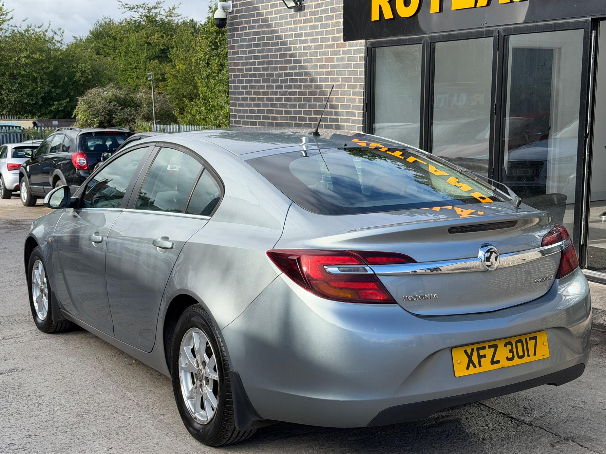 Vauxhall Insignia view 6