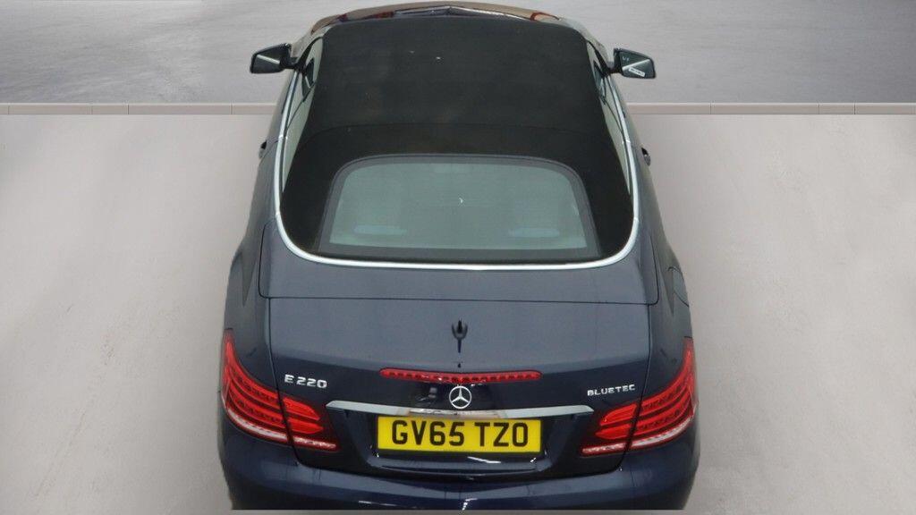 Mercedes-Benz E Class view 10