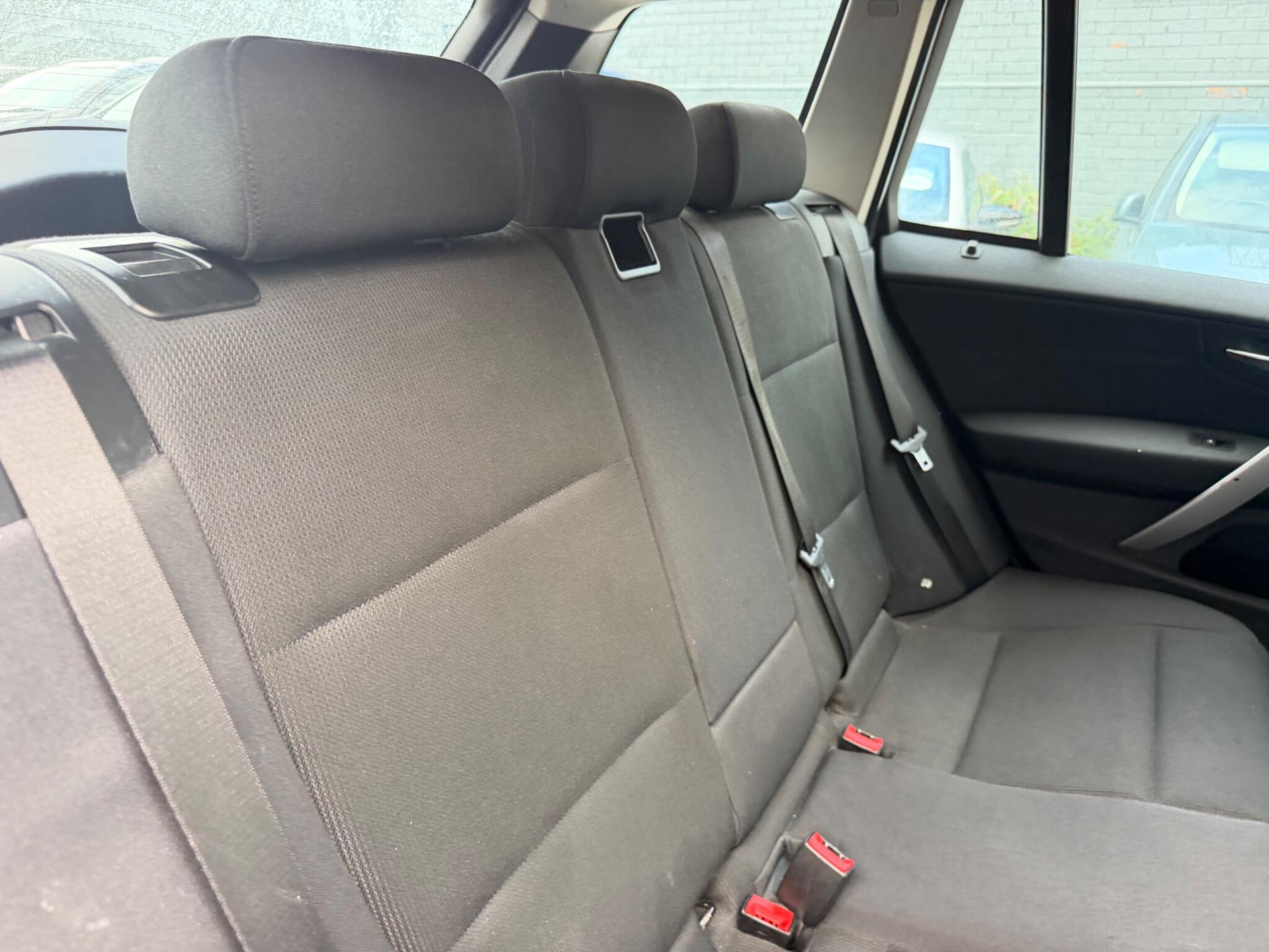 BMW X3 view 22