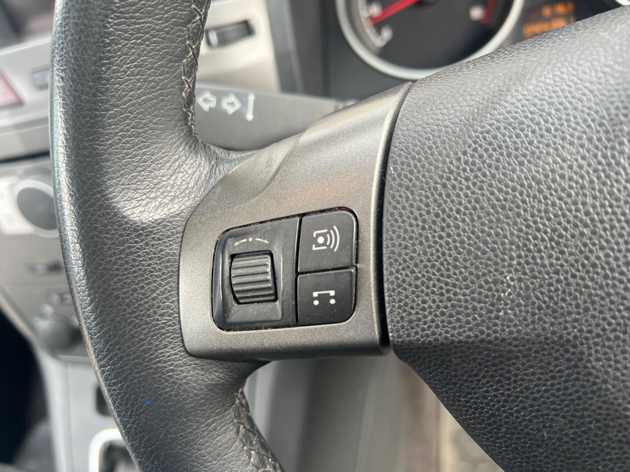 Vauxhall Zafira view 26