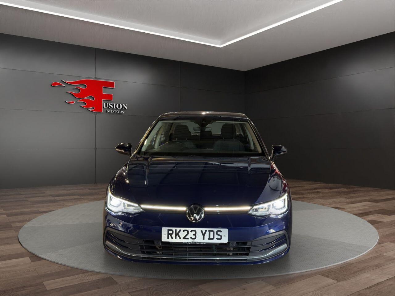 Volkswagen Golf view 2