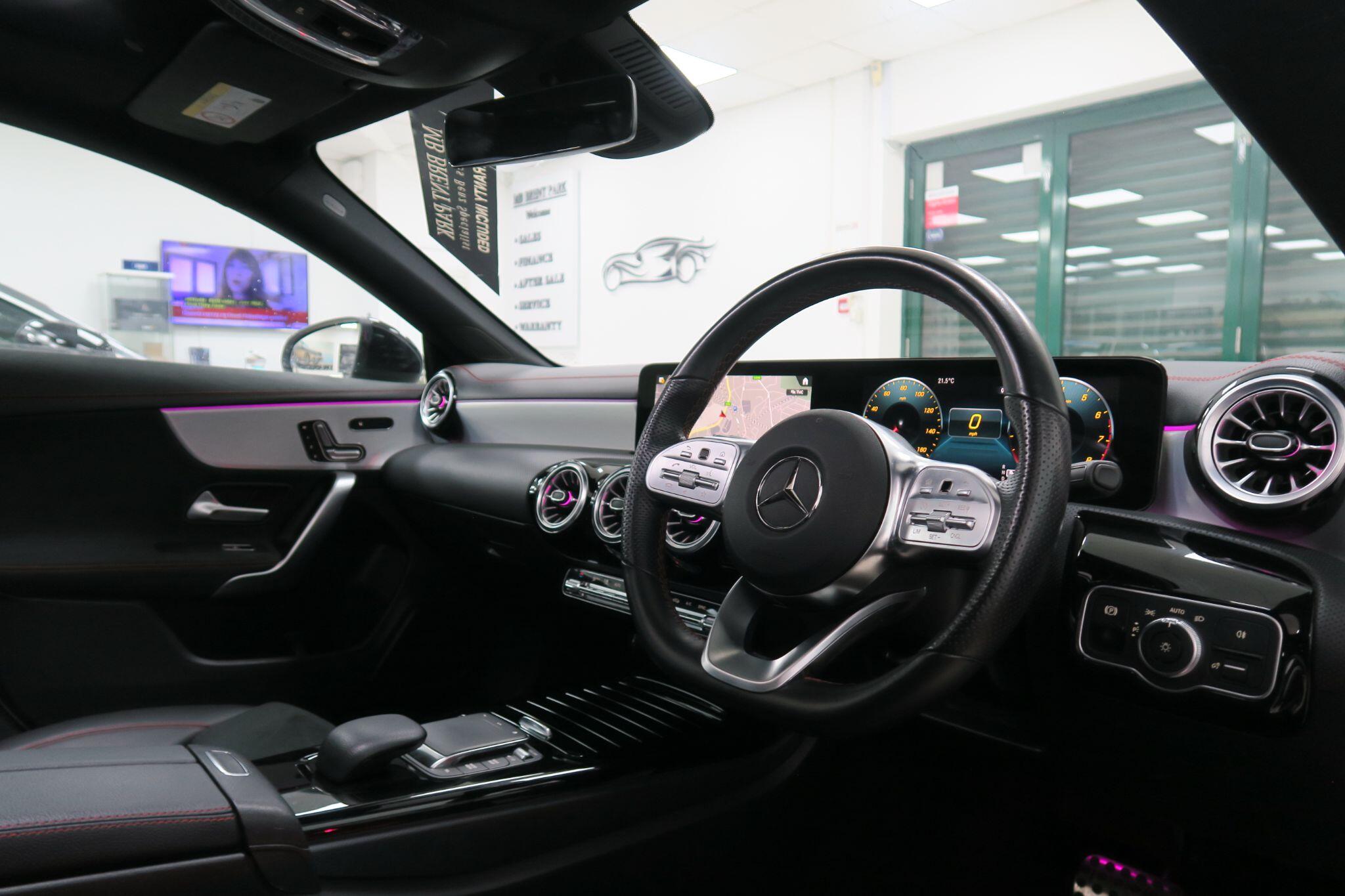 Mercedes-Benz Cla view 9