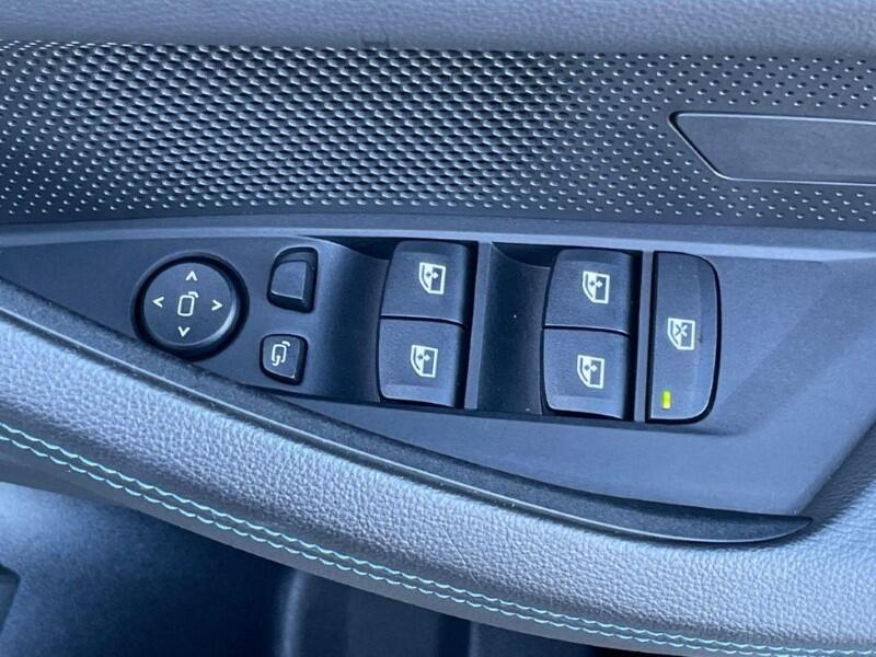 BMW i4 view 22