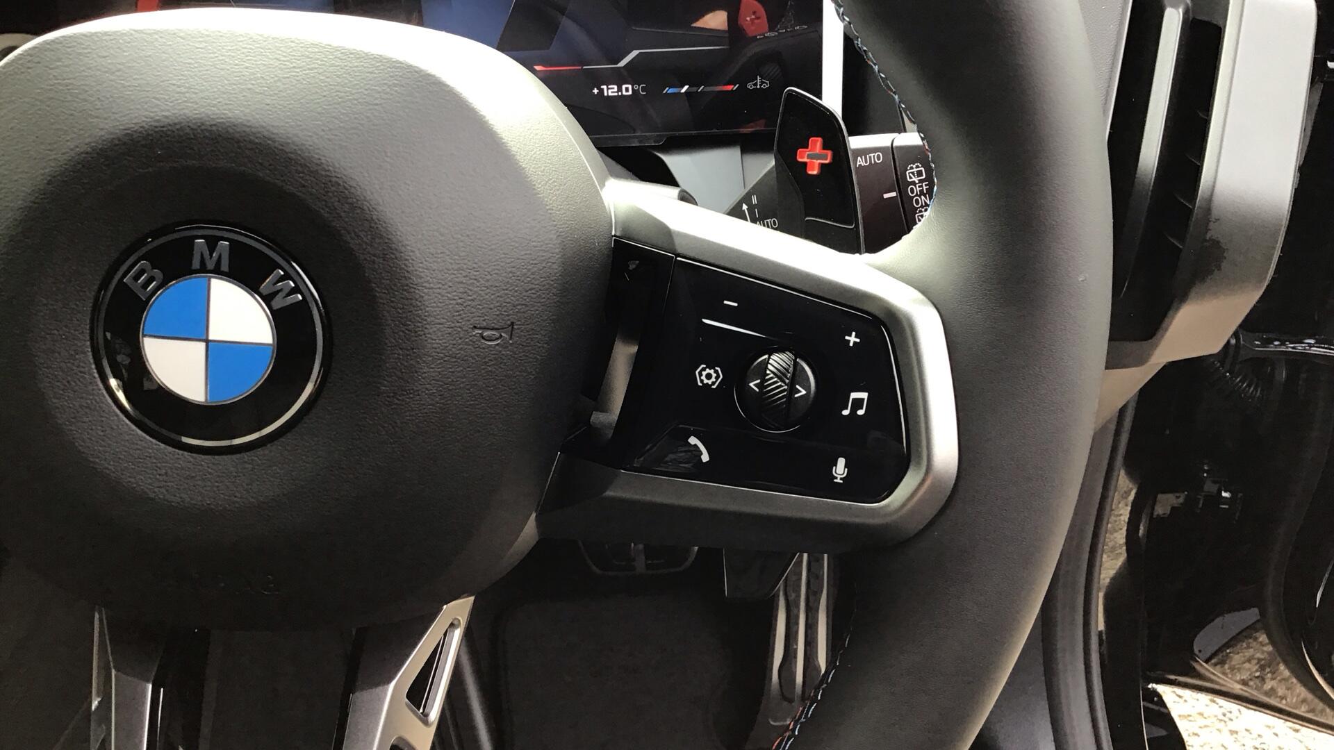 BMW X3 view 18