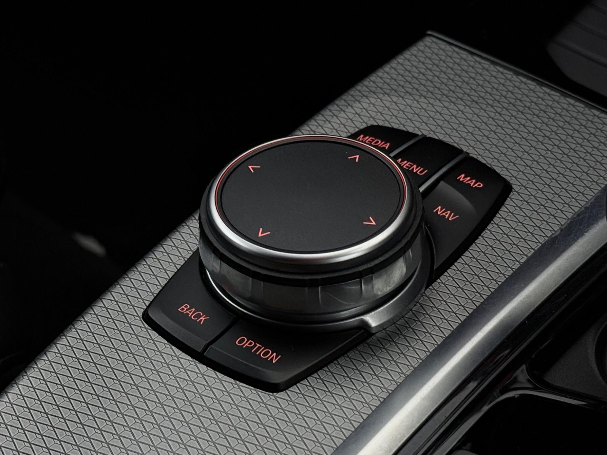 BMW X3 view 22