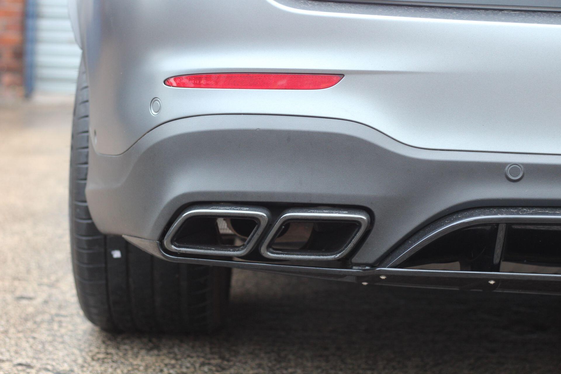 Mercedes-Benz GLC view 9
