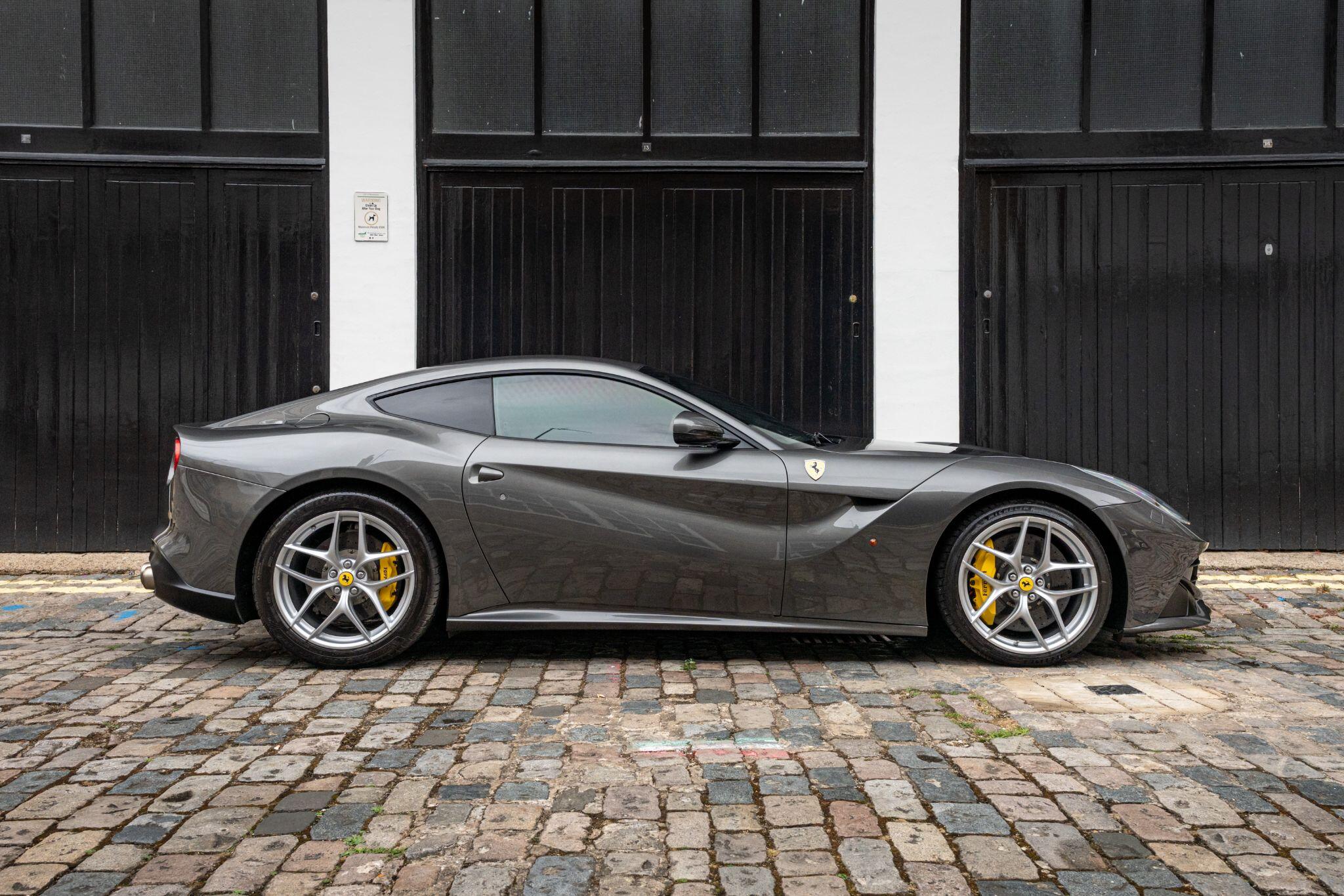 Ferrari F12 view 18