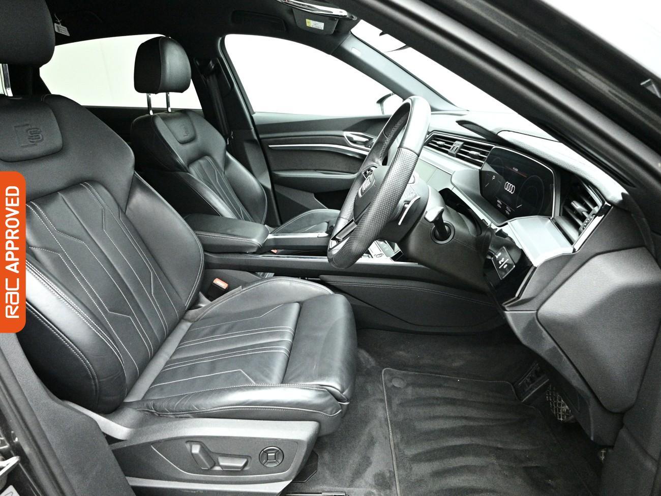 Audi E-Tron view 13