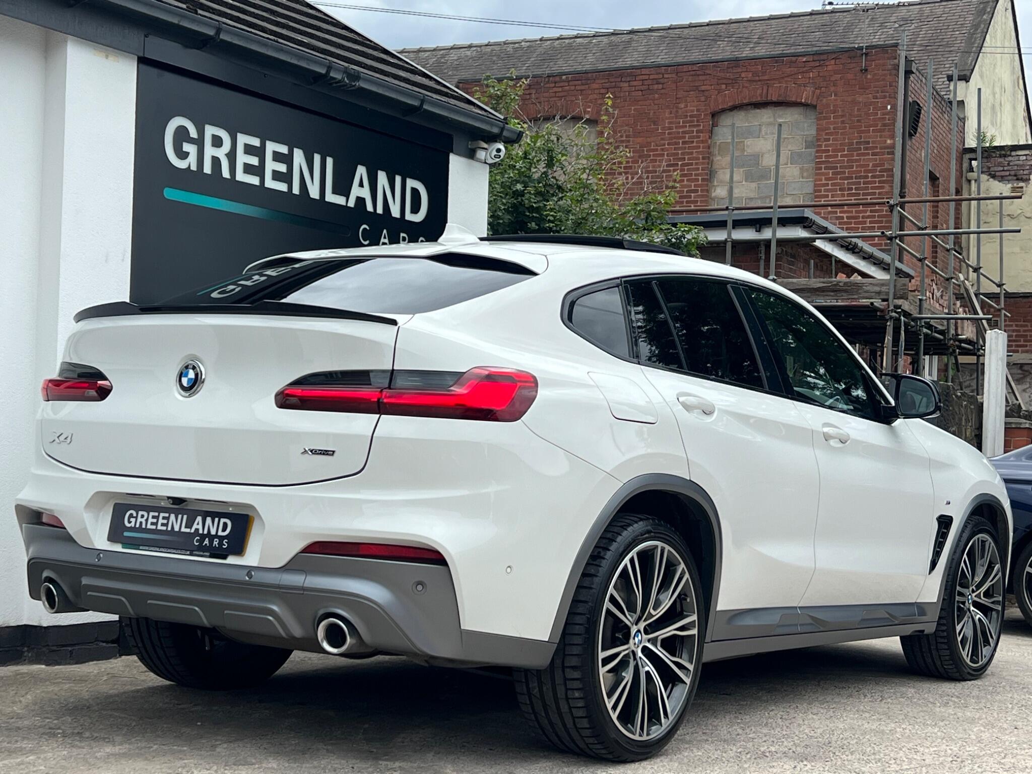 BMW X4 view 20