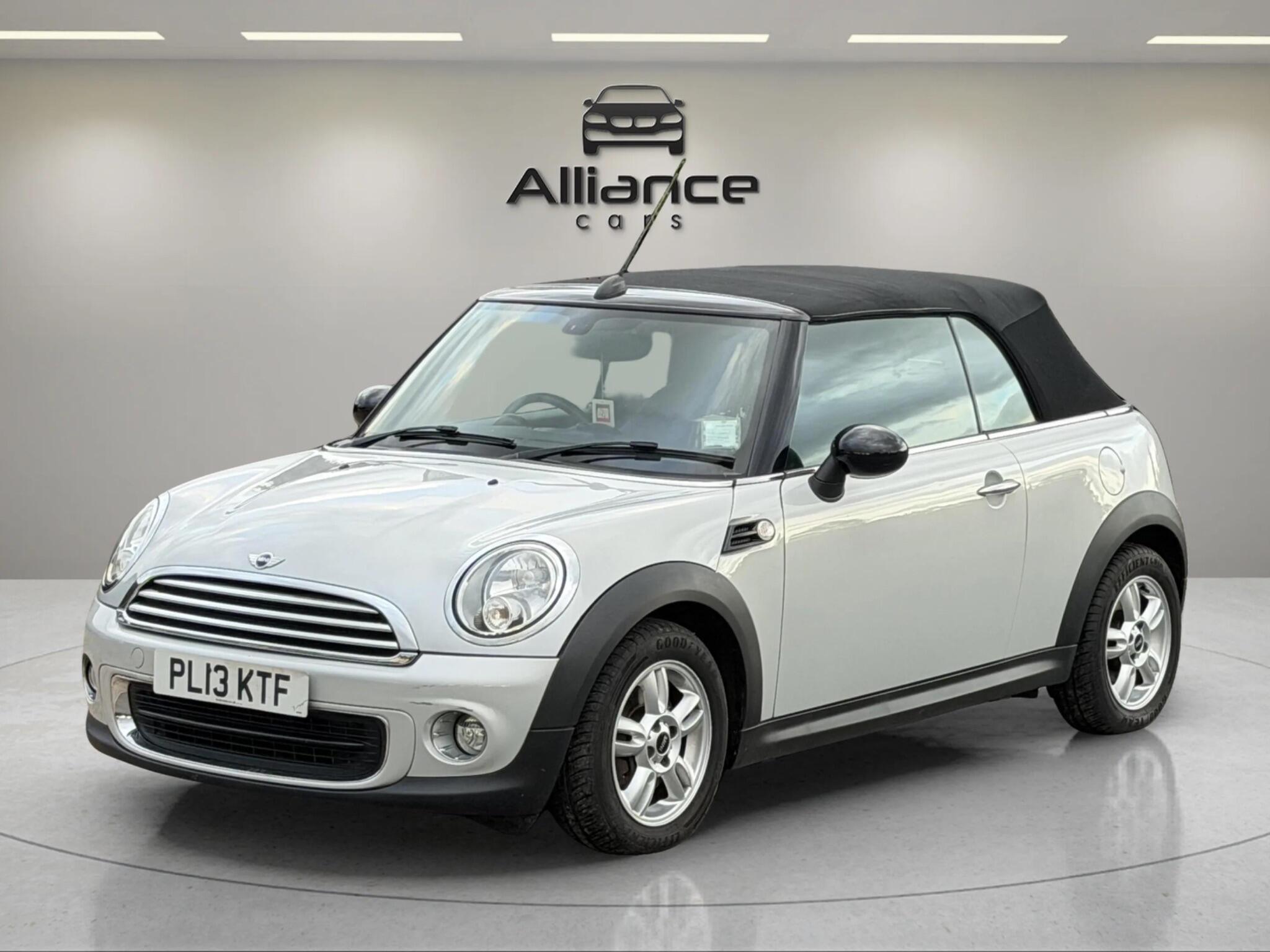 Mini Convertible view 16