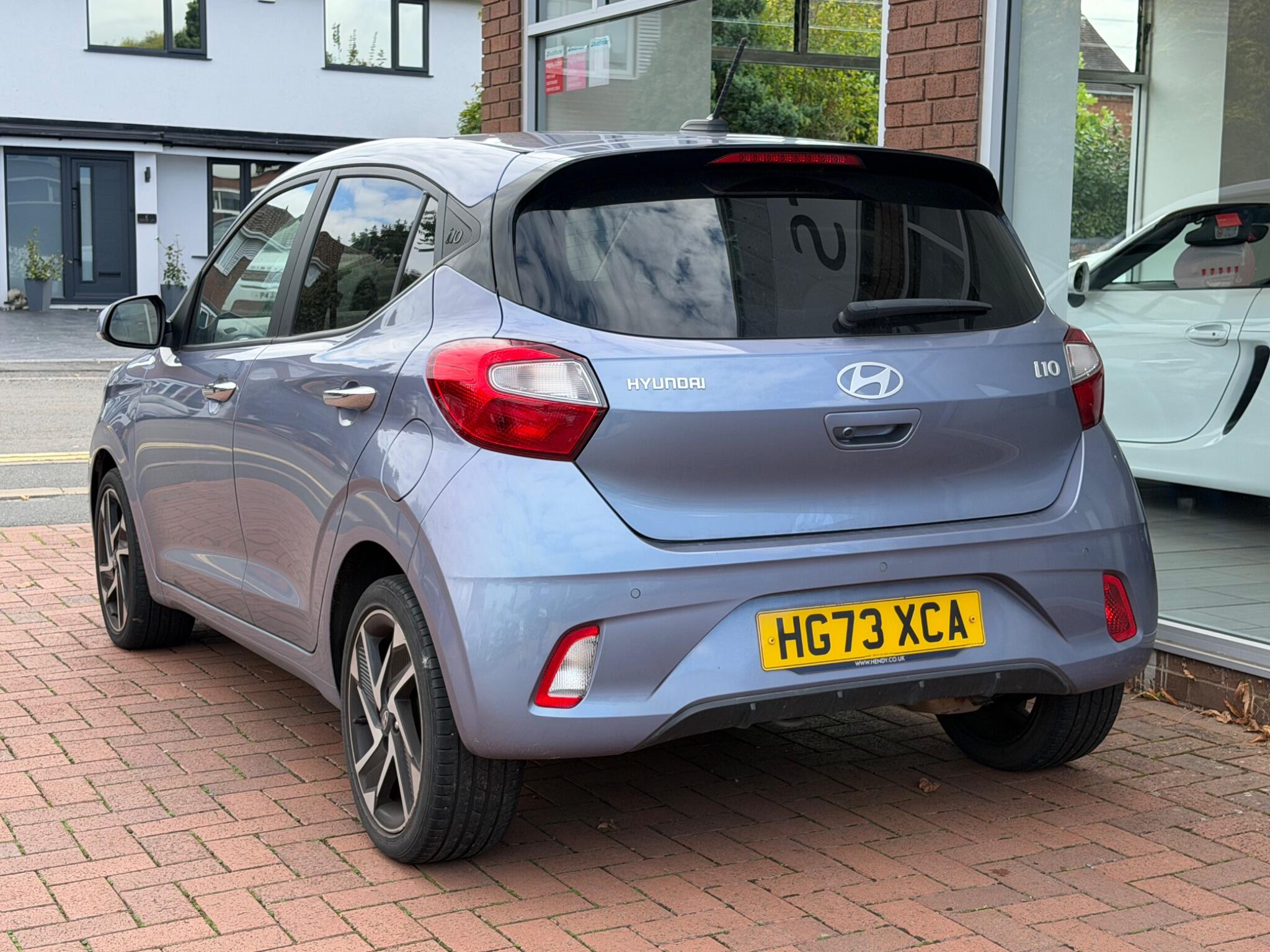 Hyundai i10 view 16