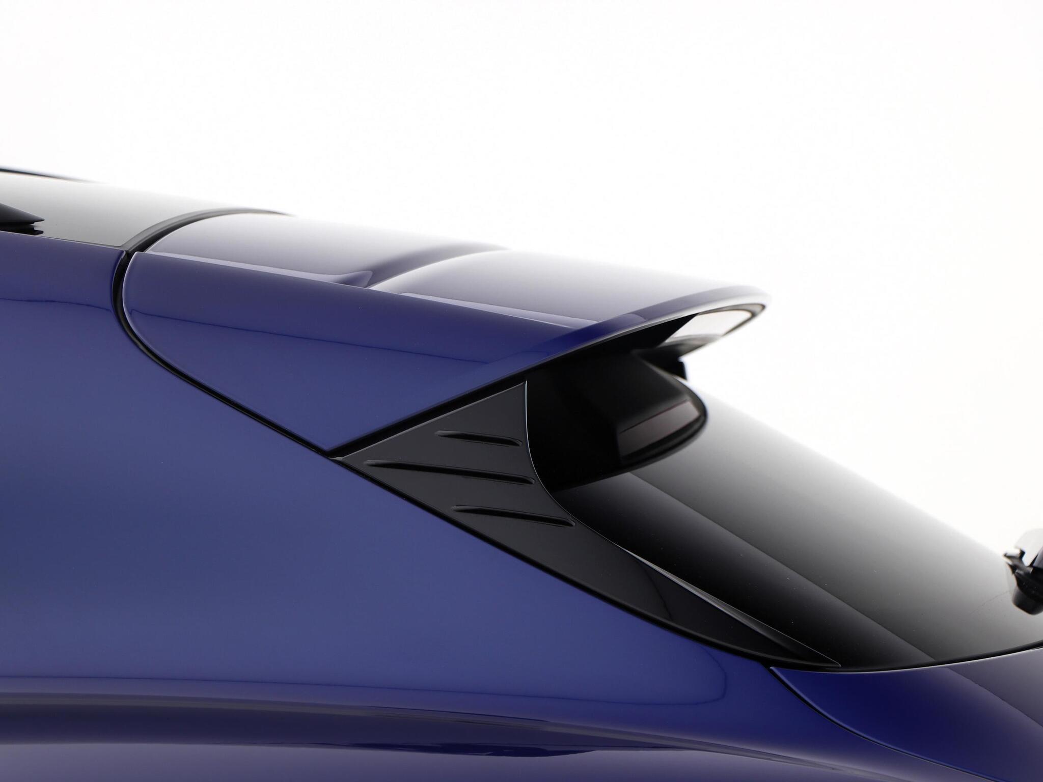 Porsche Taycan view 11