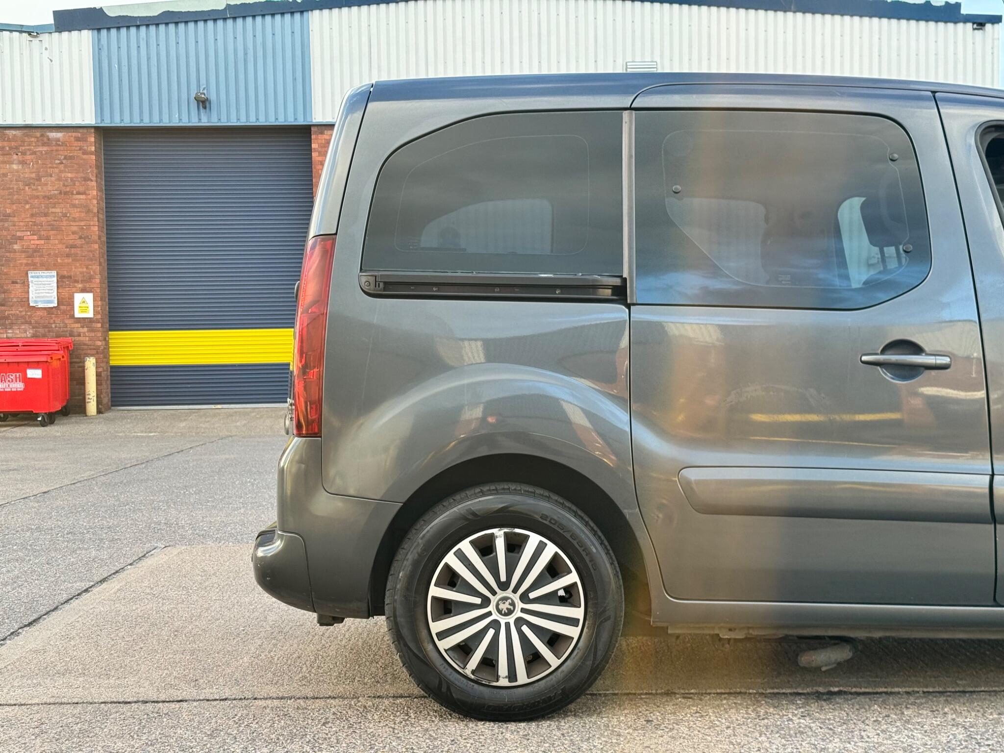 Peugeot Partner Tepee view 40