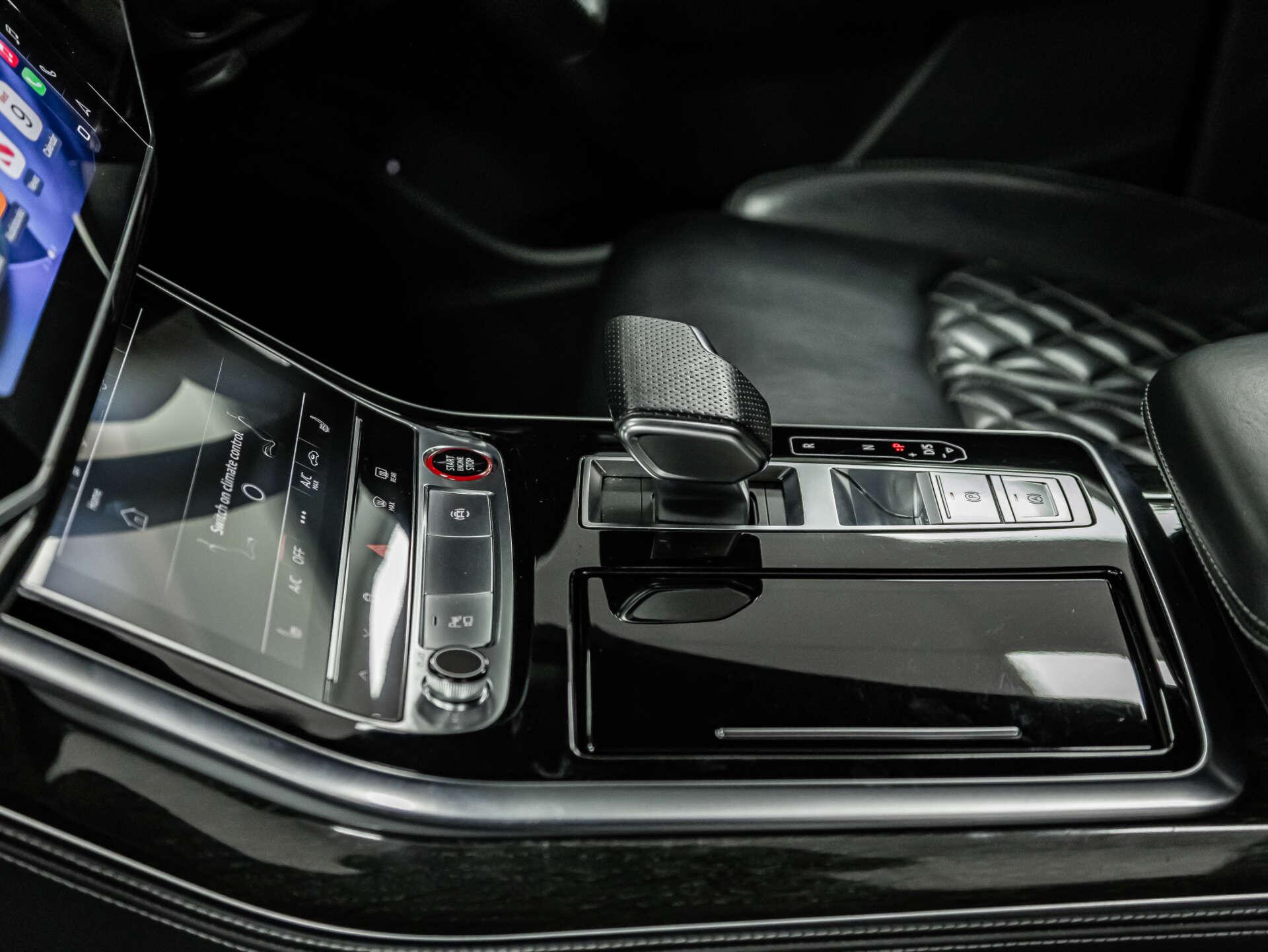 Audi SQ8 view 51