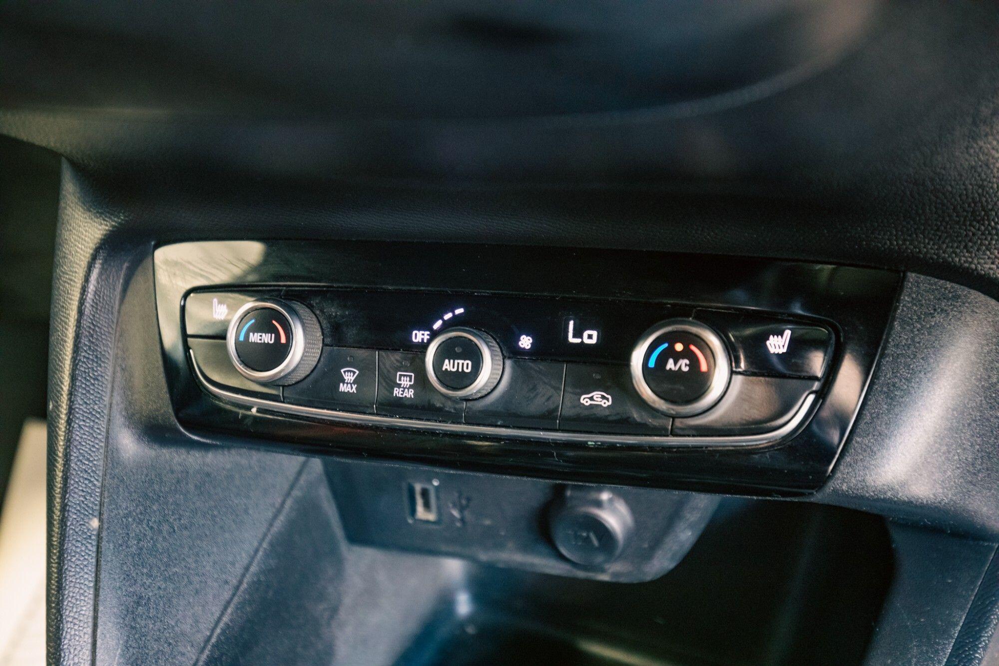 Vauxhall Corsa view 18