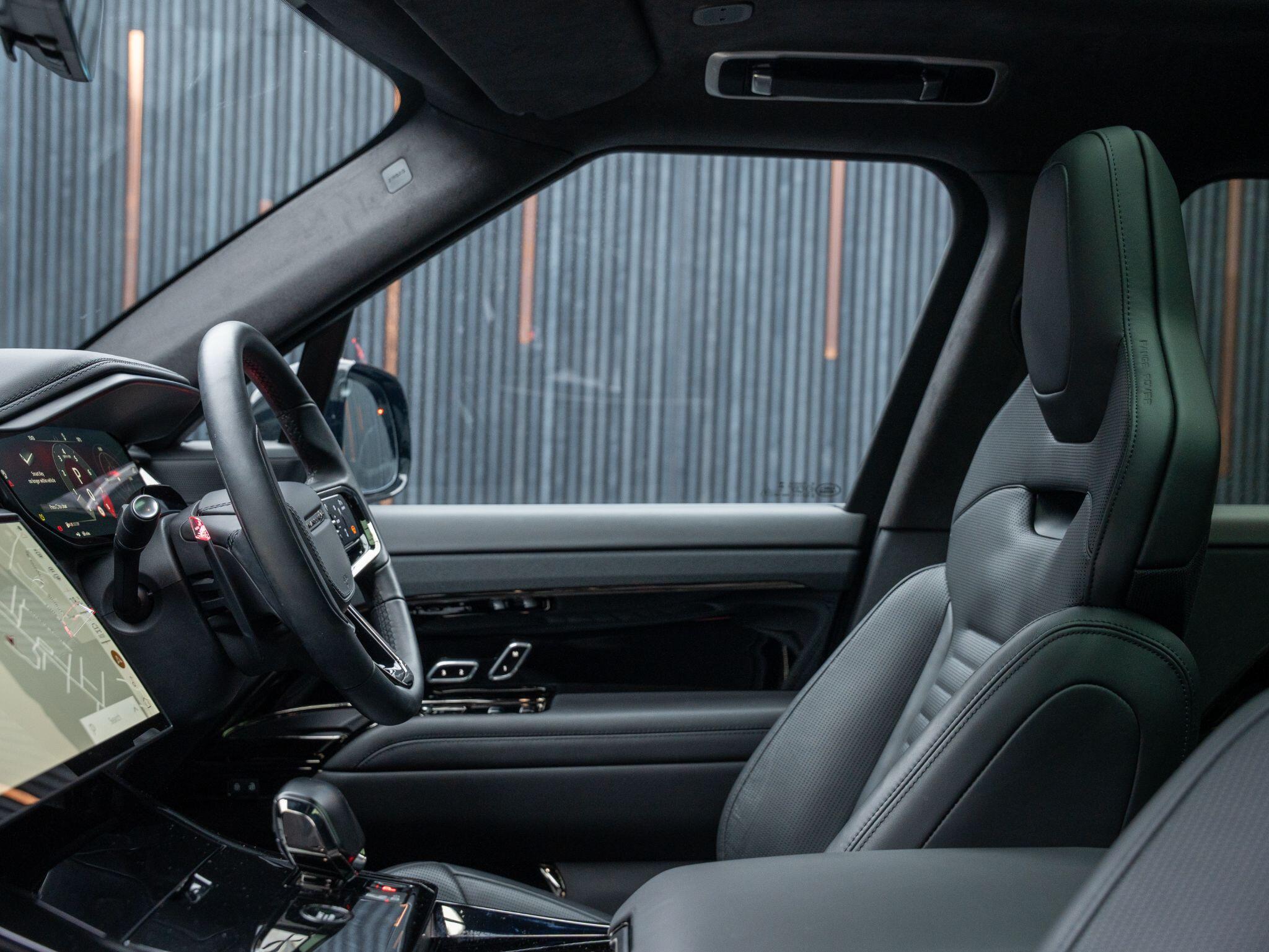 Land Rover Range Rover Sport view 46