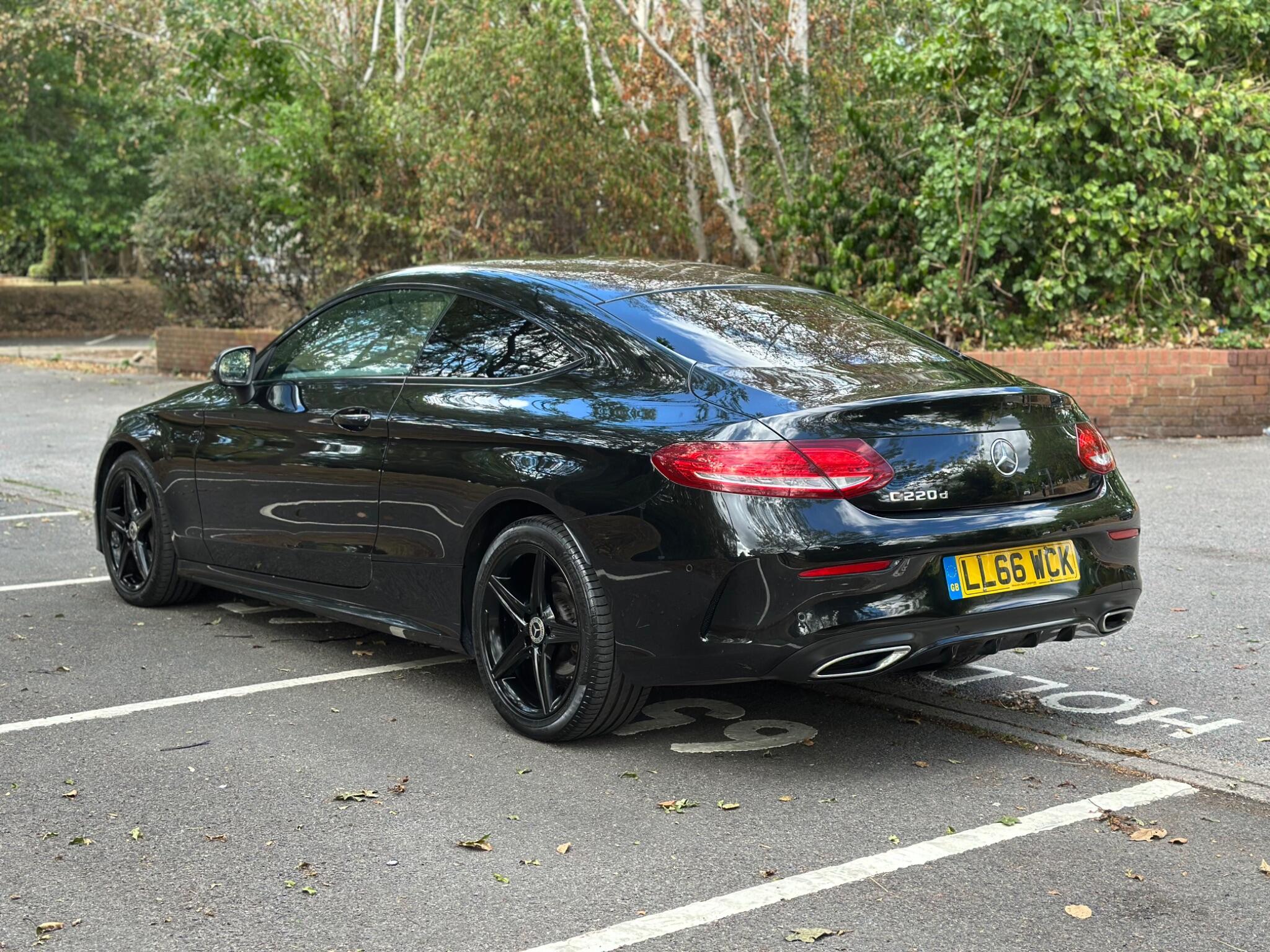 Mercedes-Benz C-Class view 5