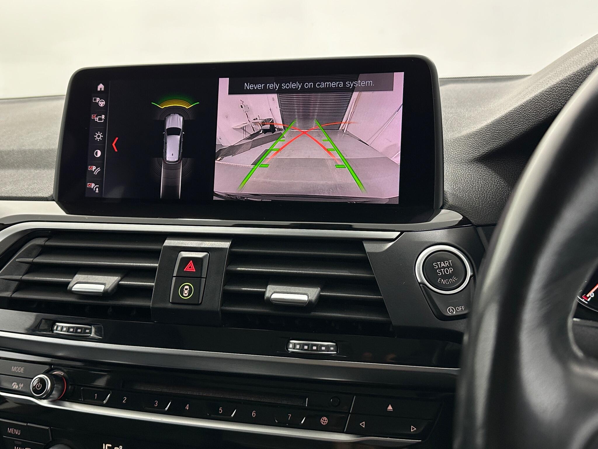 BMW X3 view 24