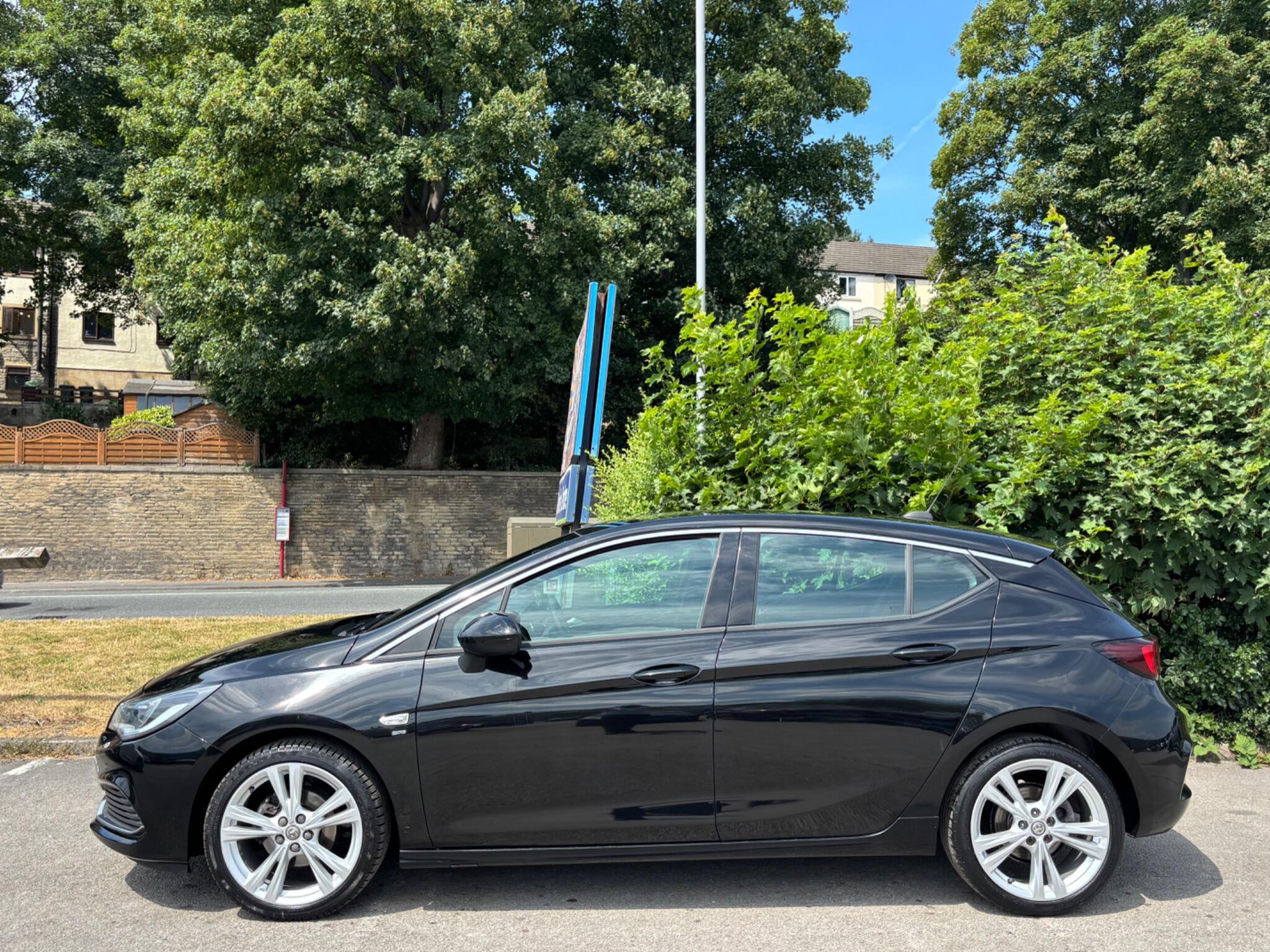 Vauxhall Astra view 5