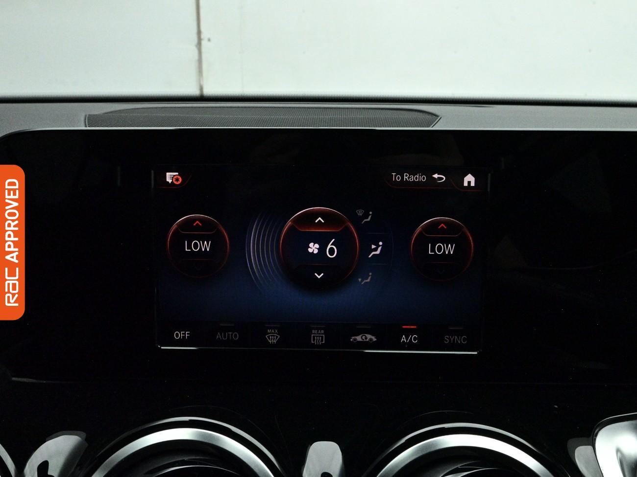 Mercedes-Benz GLB view 17