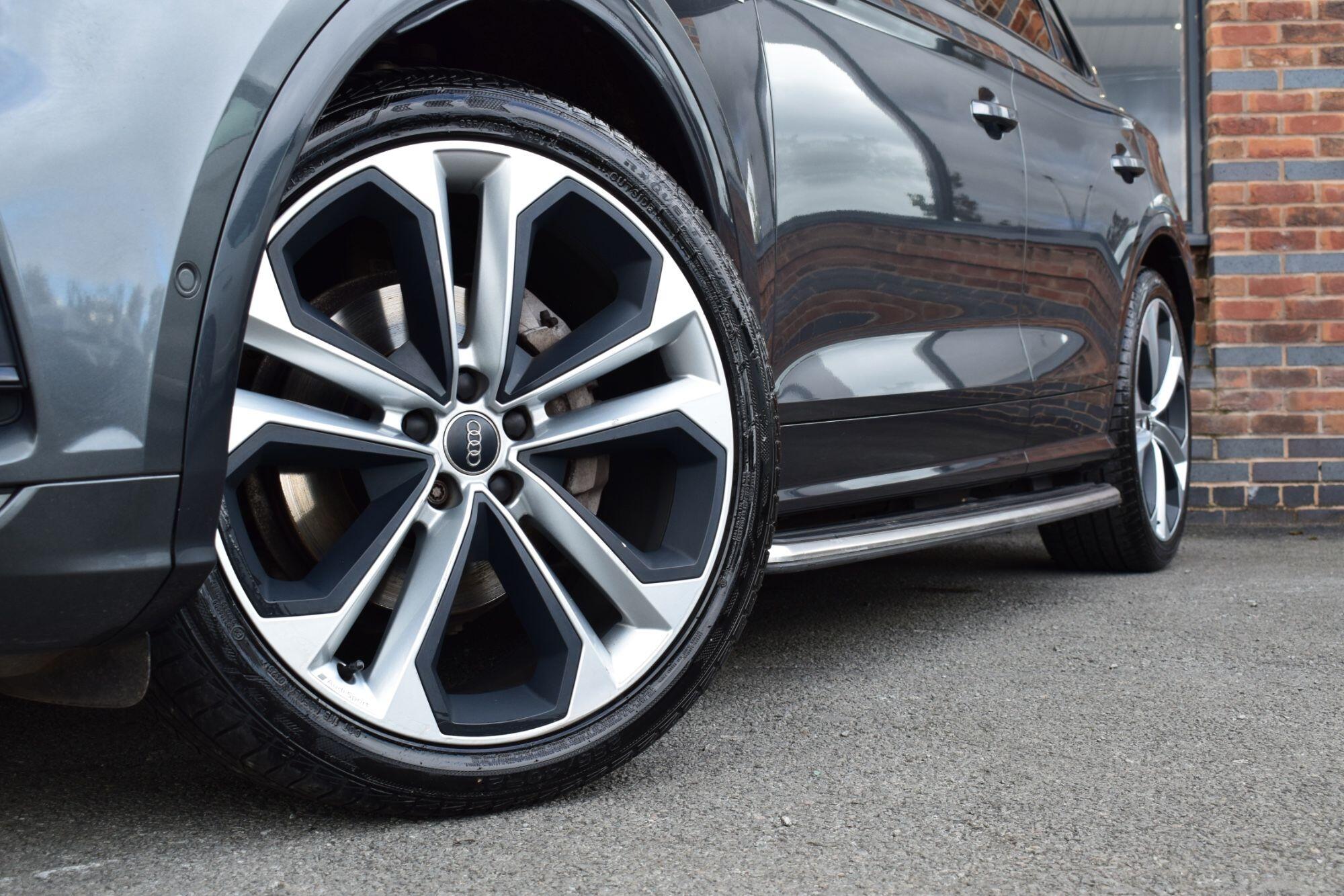 Audi Q5 view 41