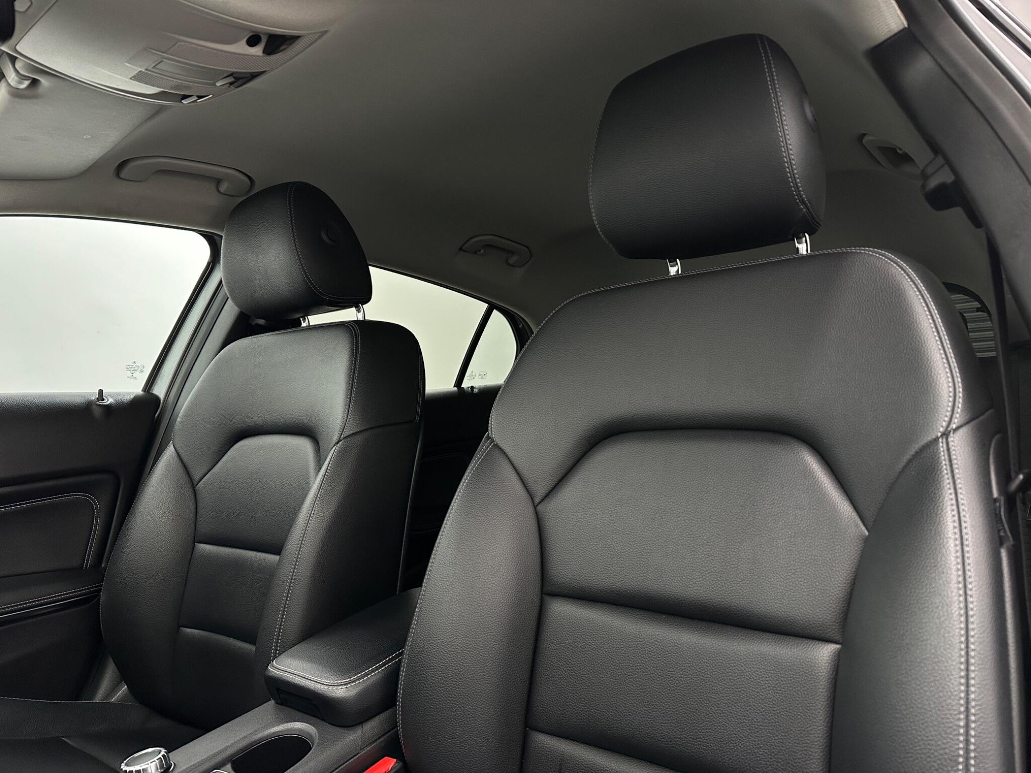 Mercedes-Benz Gla view 37