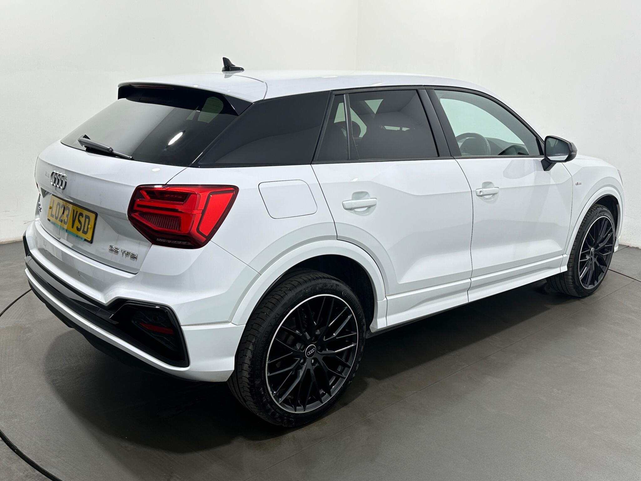 Audi Q2 view 49