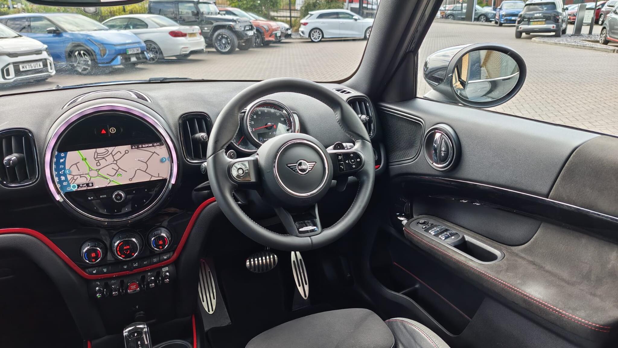 Mini Countryman view 13