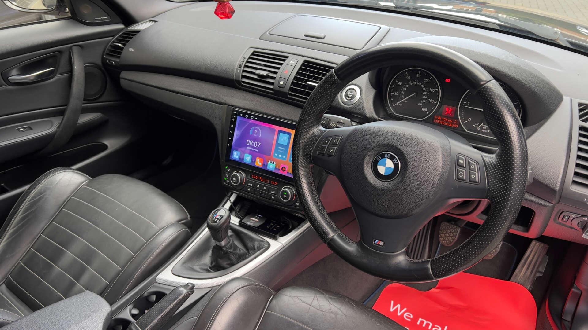 BMW 1 Series view 4