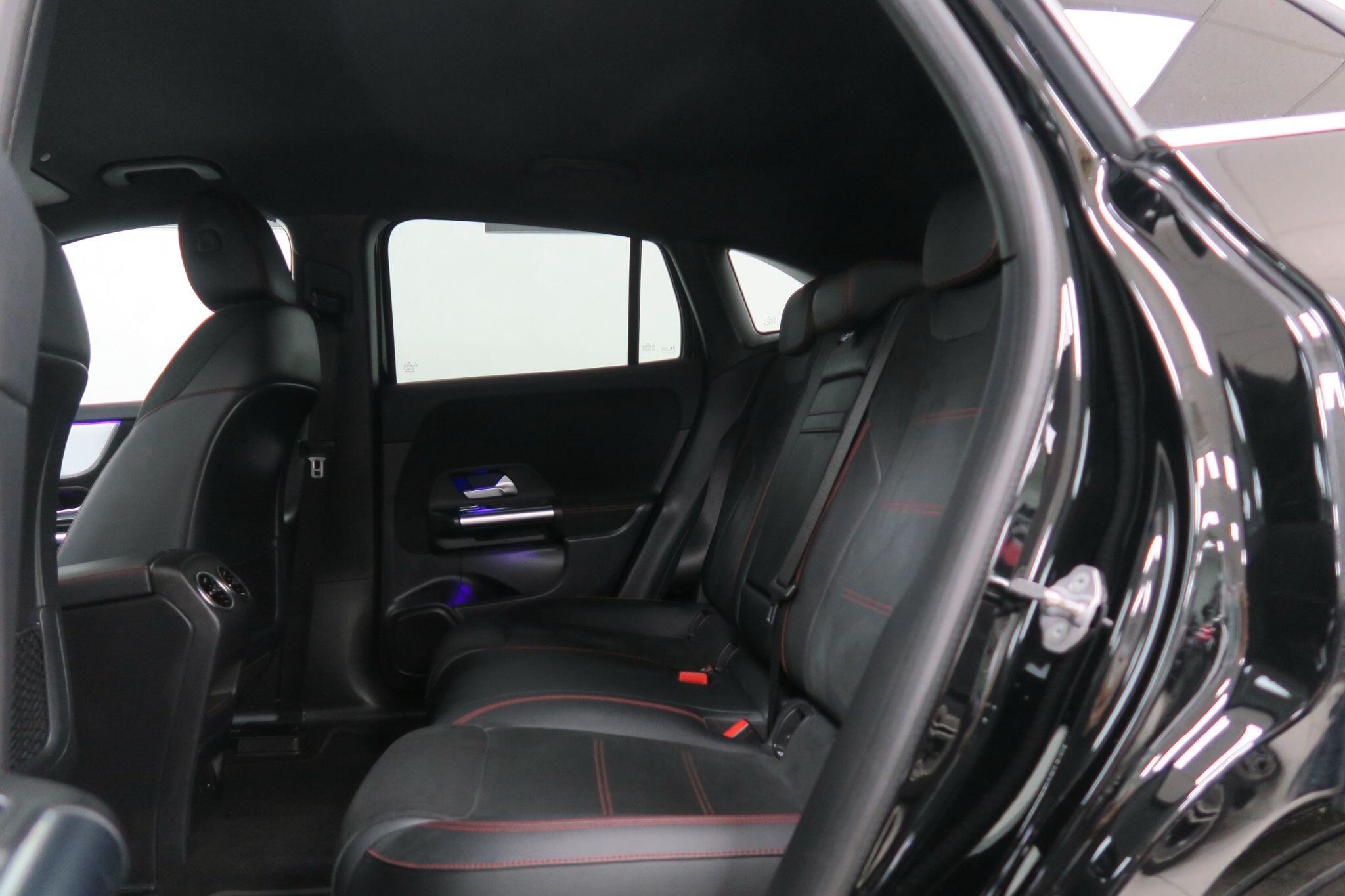 Mercedes-Benz EQA view 11