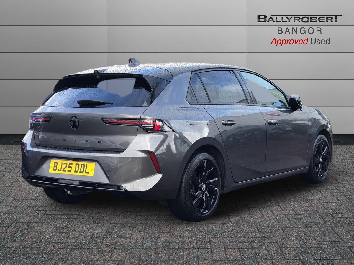 Vauxhall Astra view 15