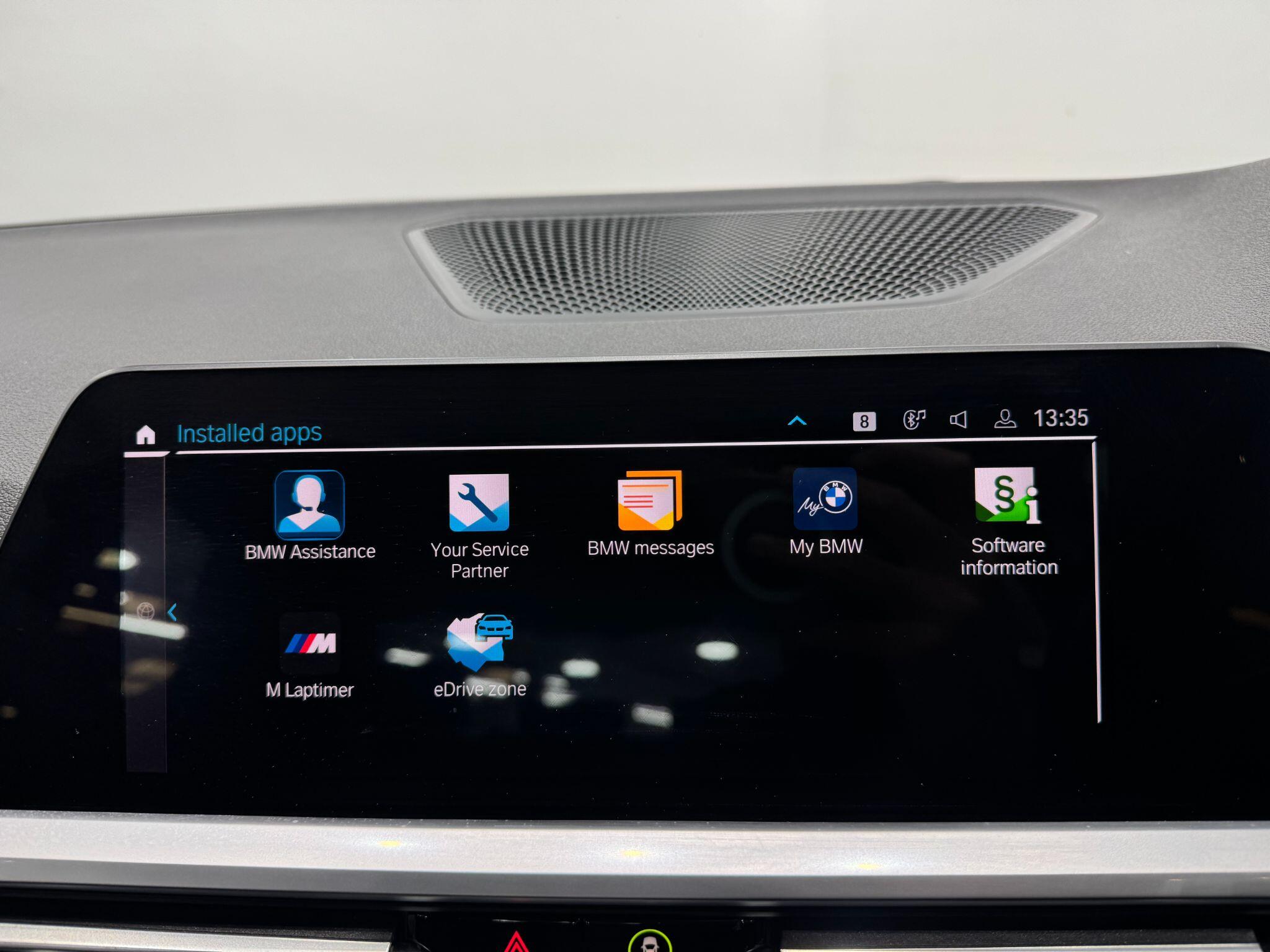 BMW 3 Series view 38