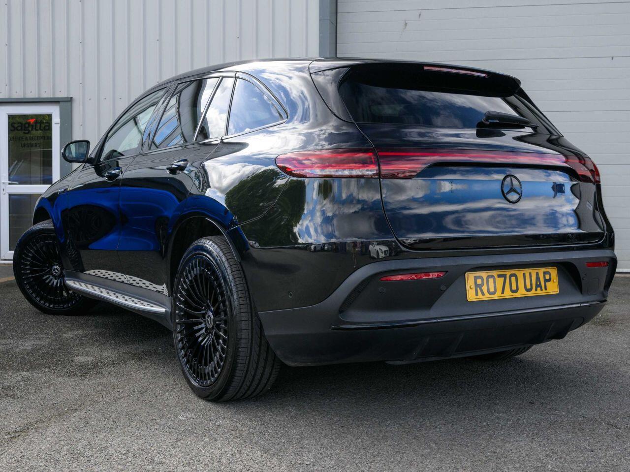 Mercedes-Benz Eqc view 2