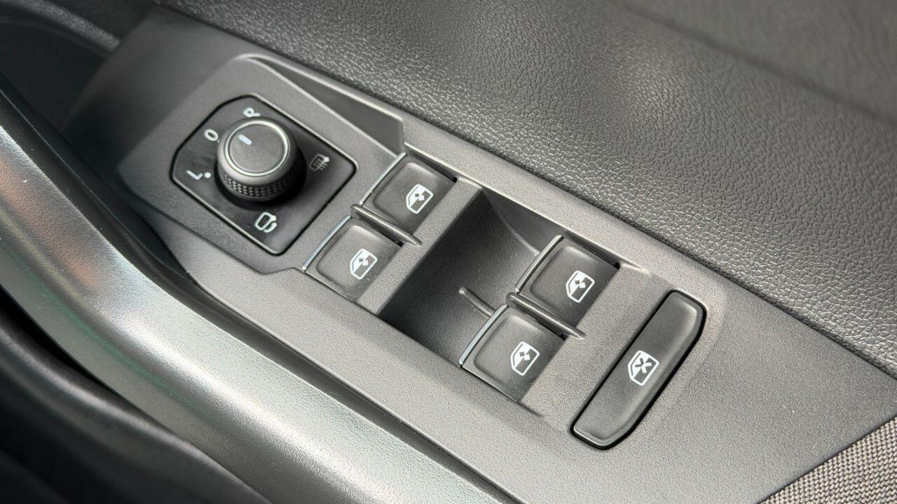 Volkswagen Taigo view 29