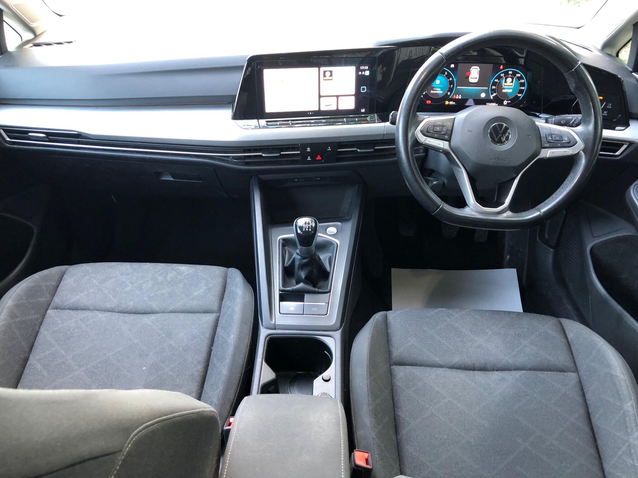Volkswagen Golf view 14