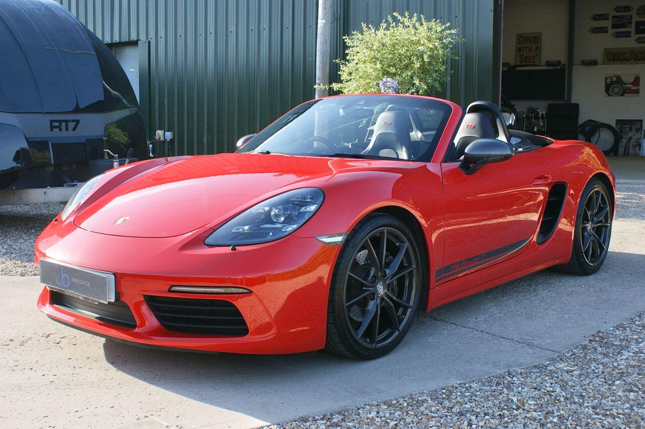 Porsche 718 Boxster view 29