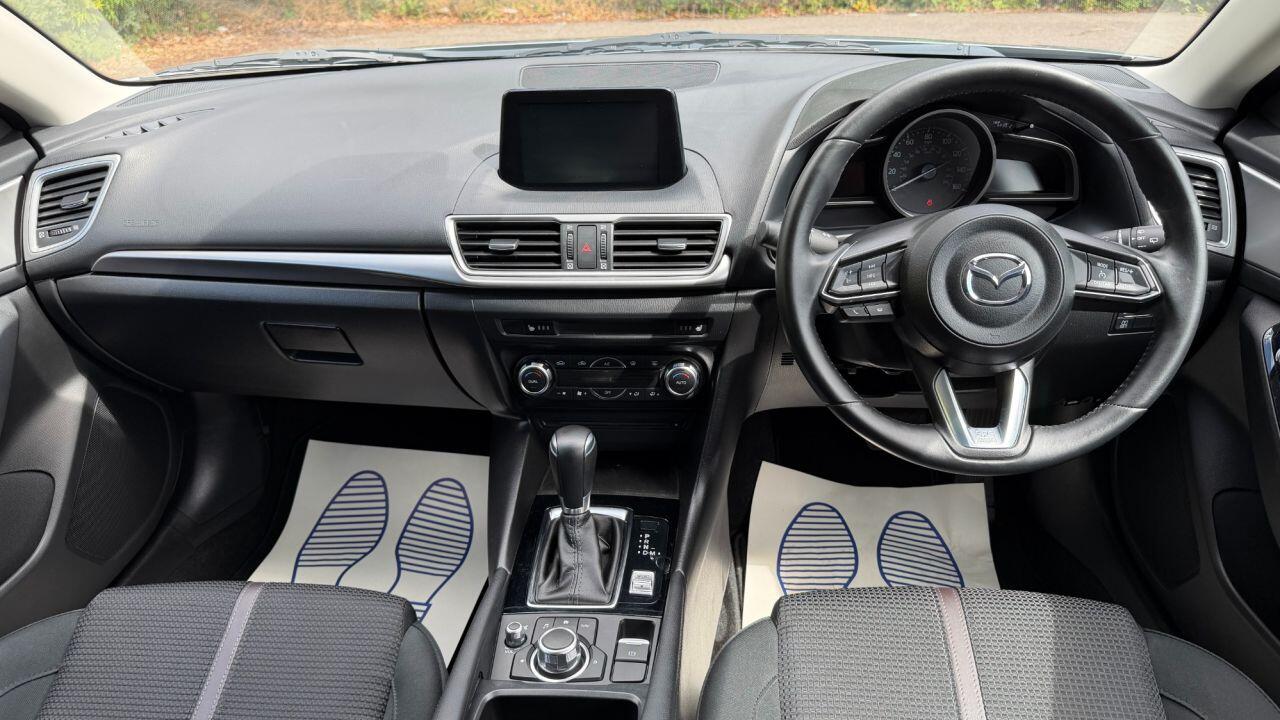 Mazda Mazda3 view 14