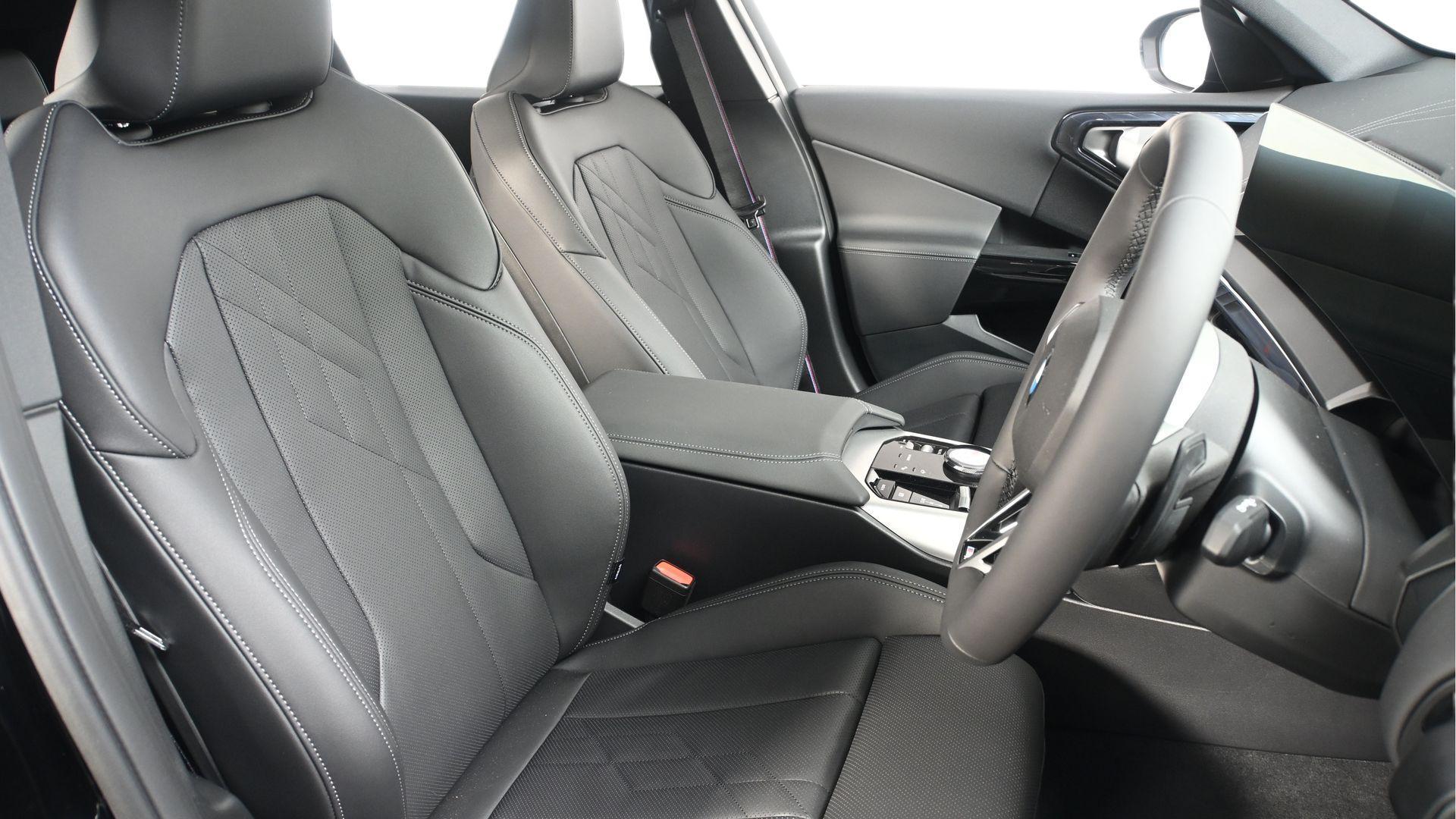 BMW X3 view 11