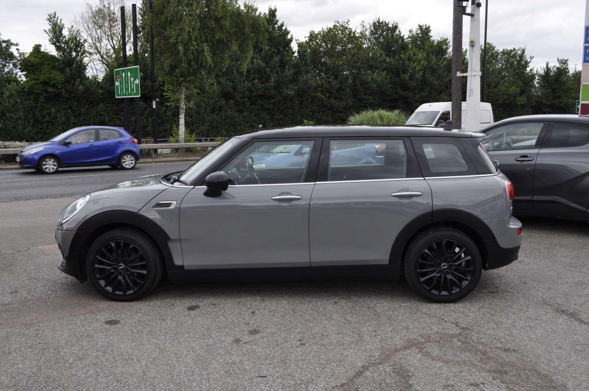 Mini Clubman view 2