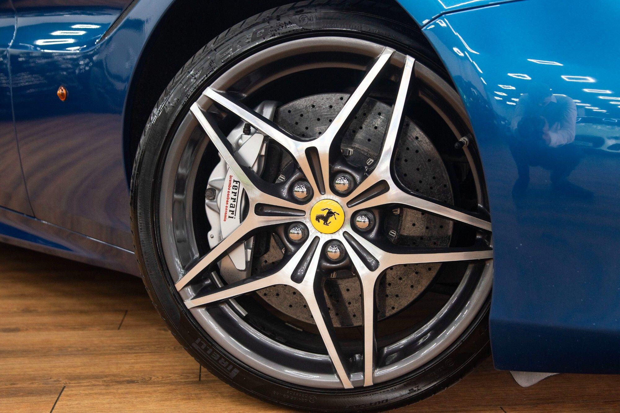 Ferrari California view 4