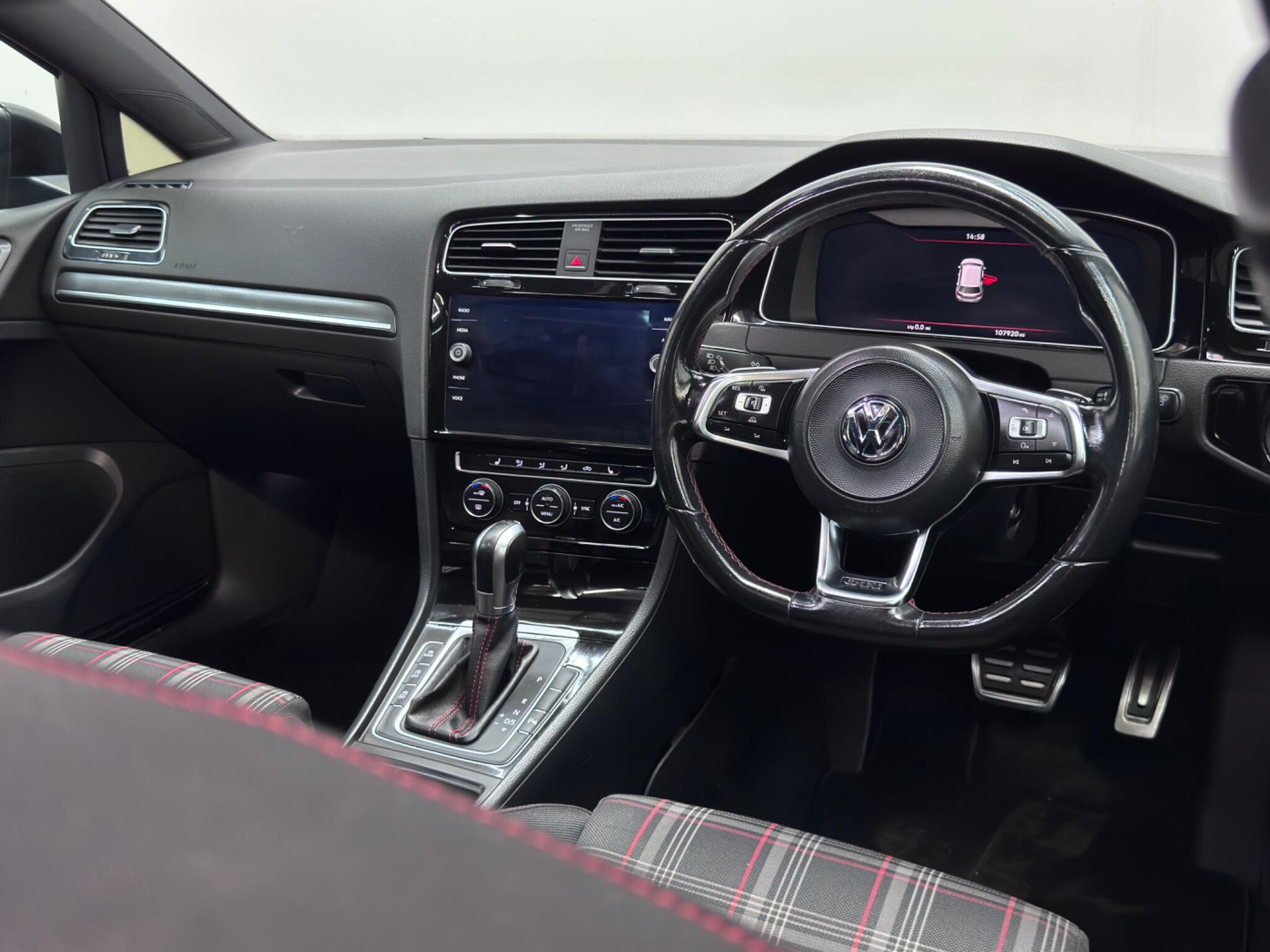 Volkswagen Golf view 59