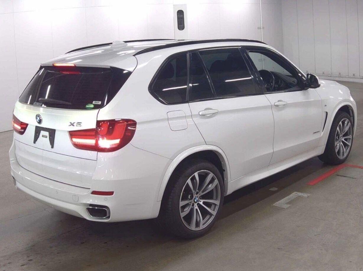 BMW X5 view 4