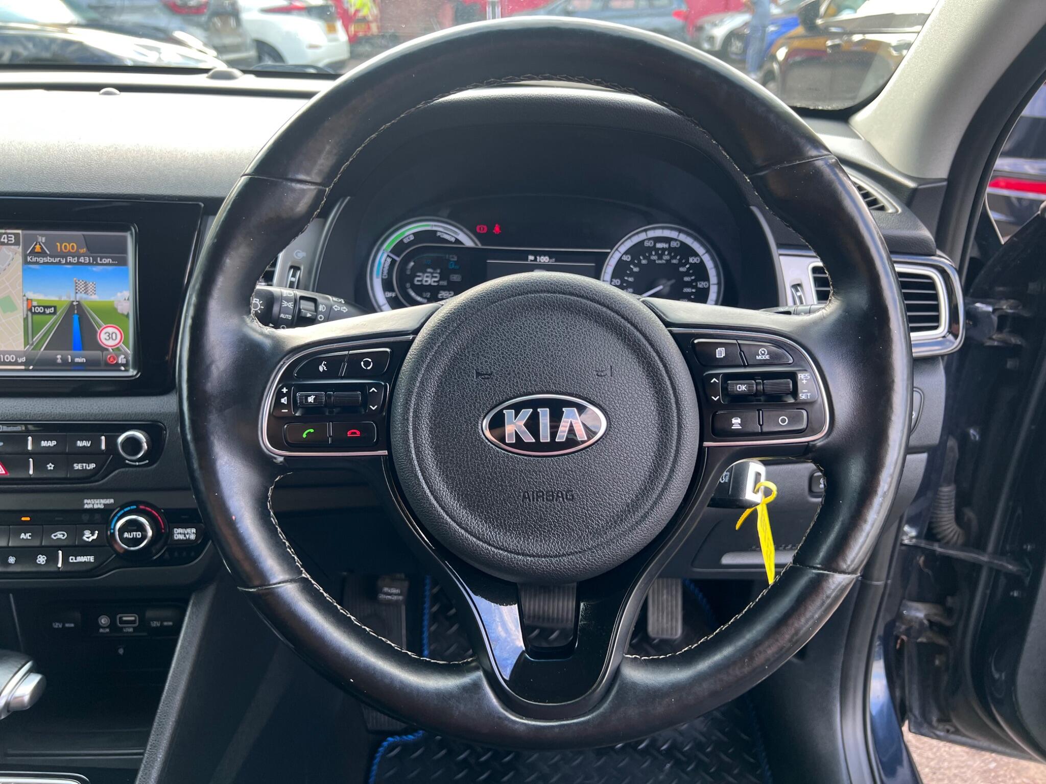 Kia Niro view 22