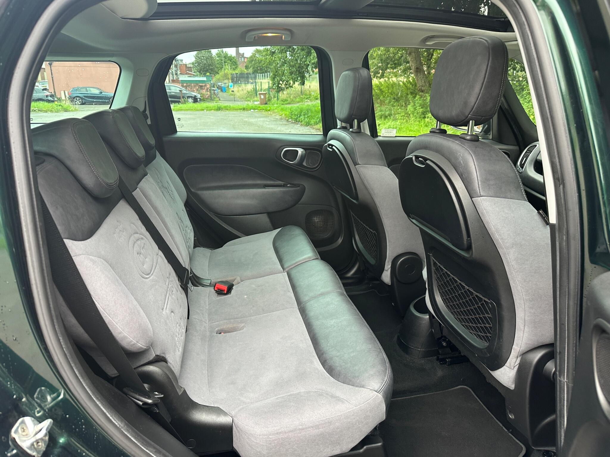 Fiat 500L view 31