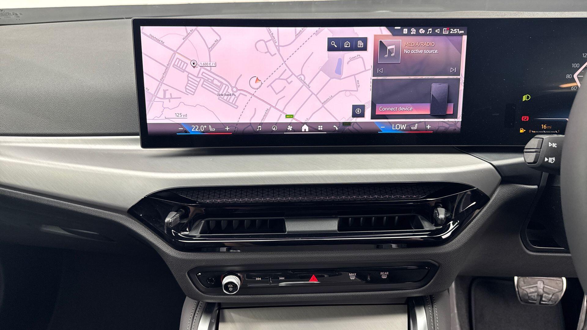 BMW 2 Series view 14