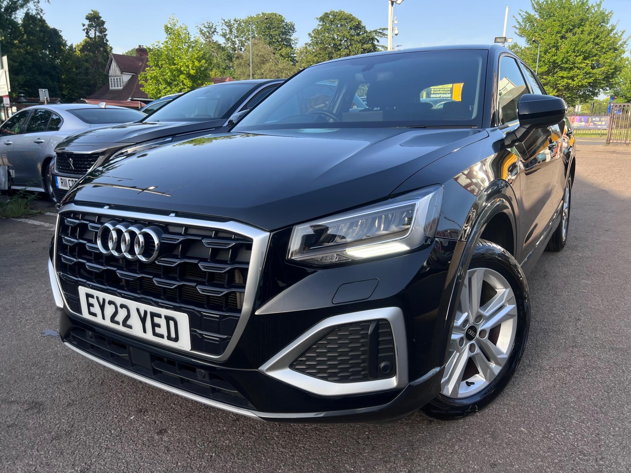 Audi Q2 view 7