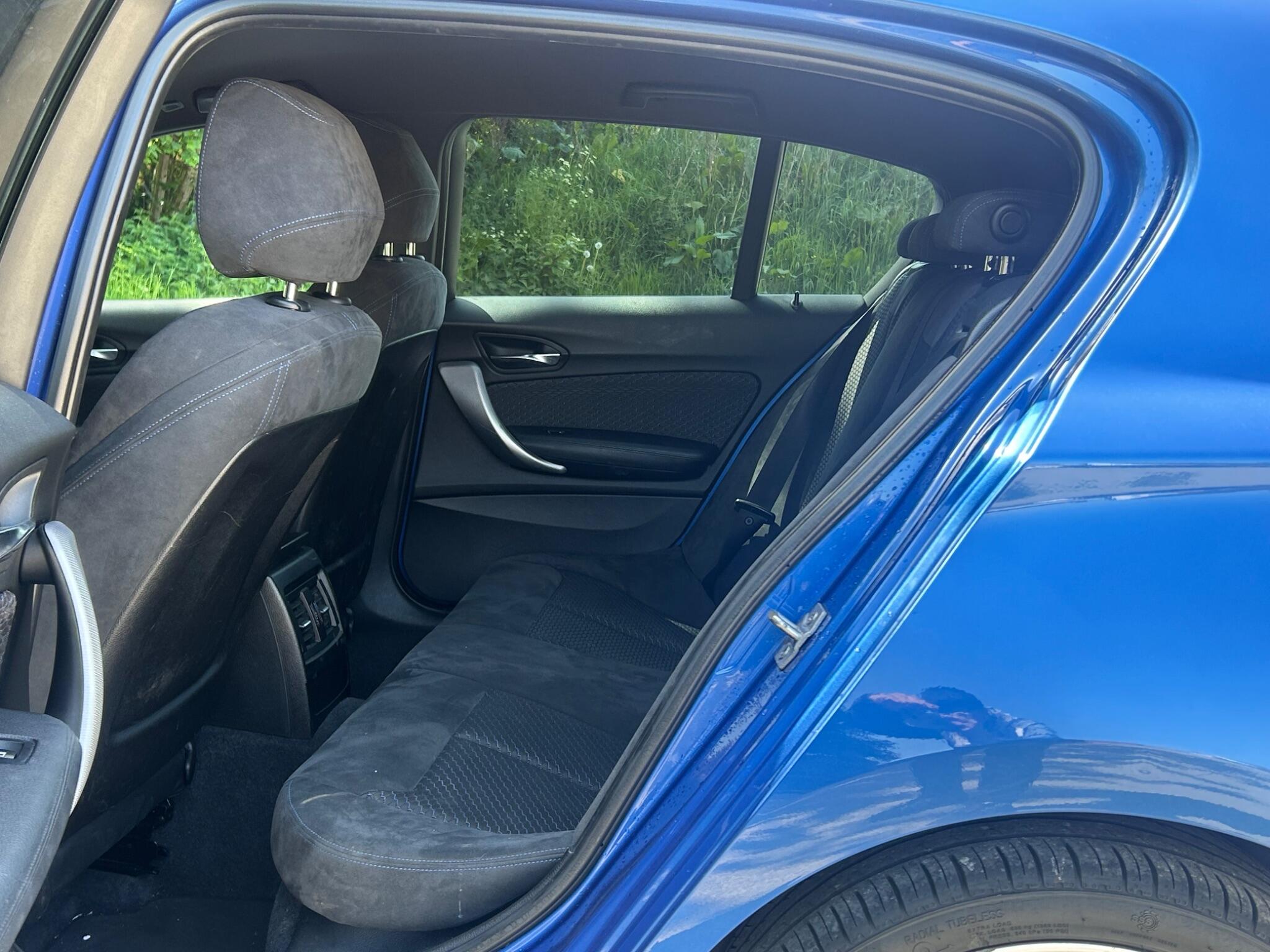 BMW 1 Series view 22