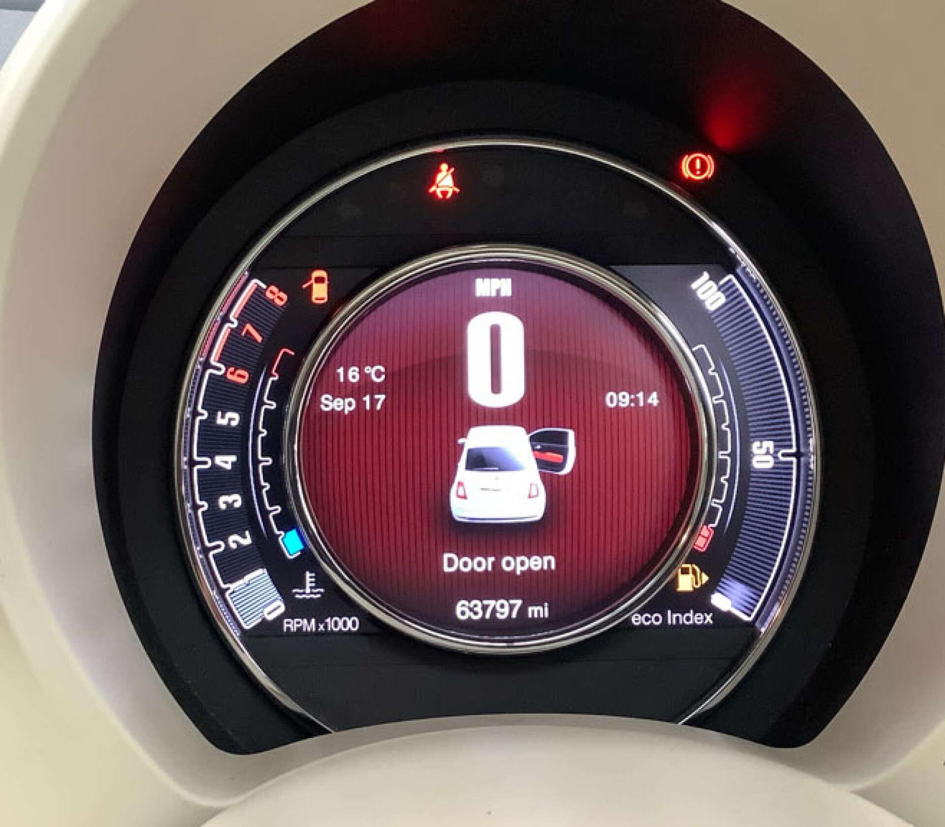 Fiat 500 view 6