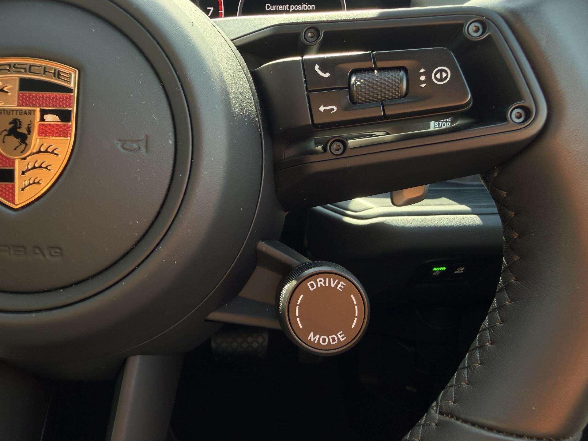 Porsche Cayenne view 24