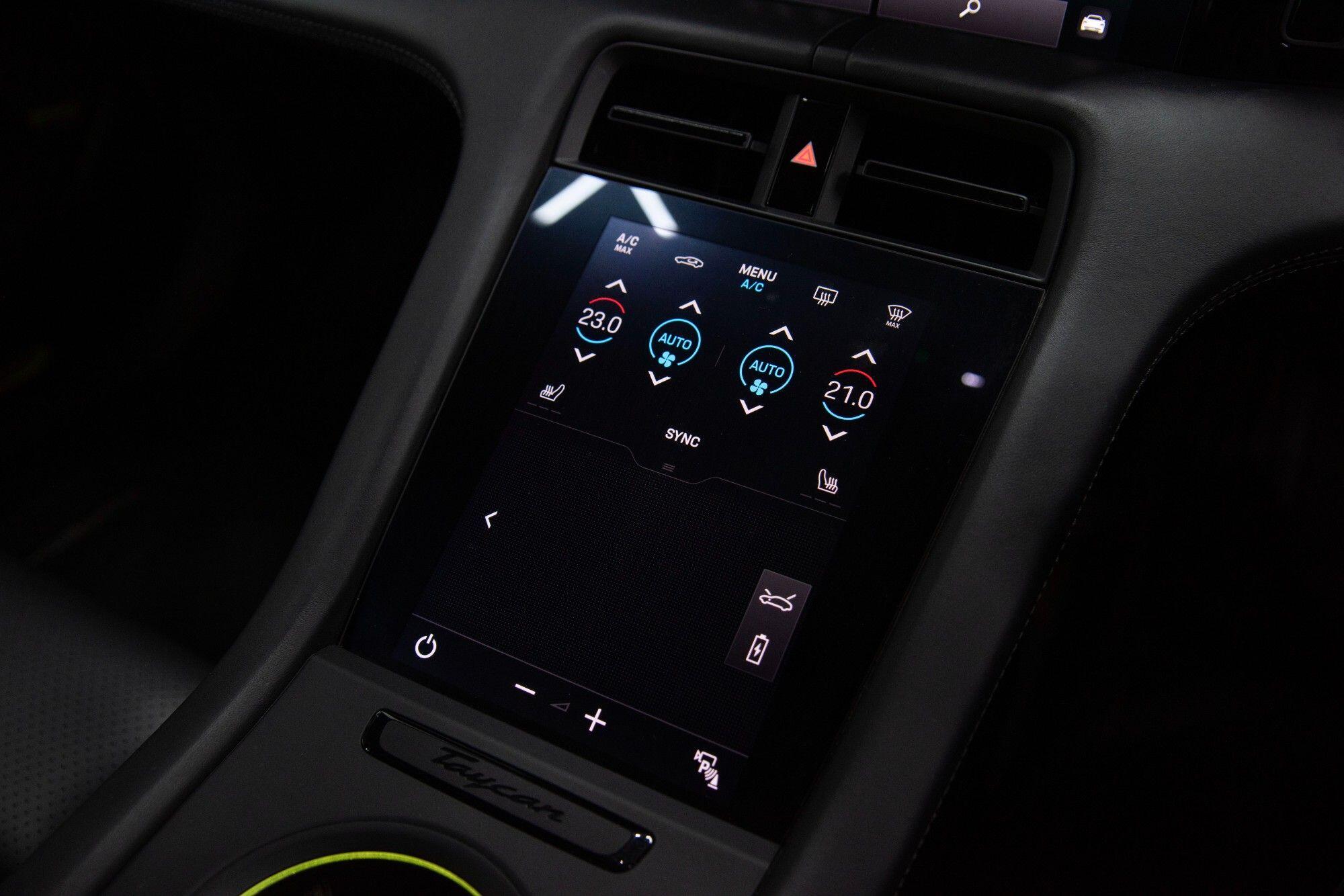 Porsche Taycan view 36